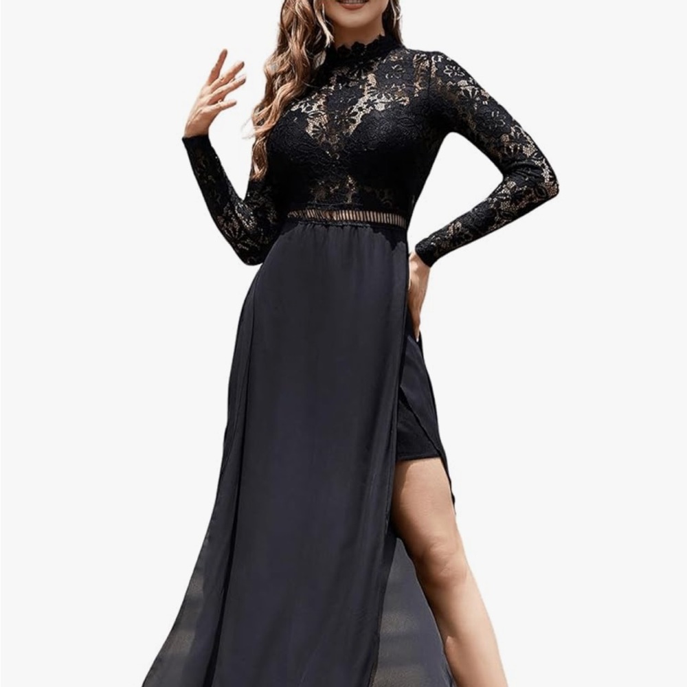 Chic Black Lace Long Sleeve Gown